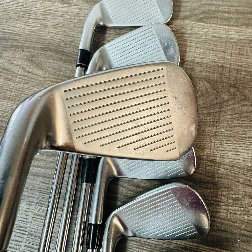 Apex / Apex Pro 19 Iron Set 4-P / Elevate Steel, Stiff