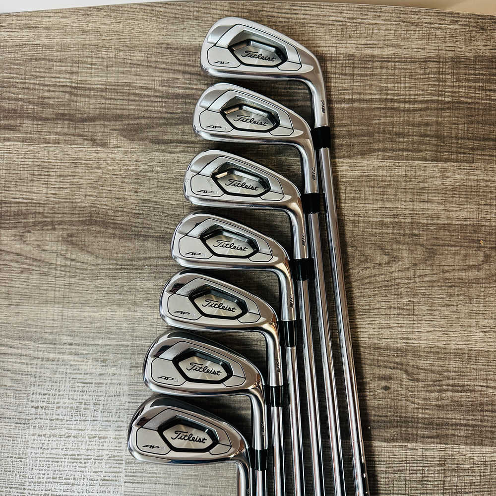 718 AP3 Iron Set 4-PW / AMT Black Steel, Stiff