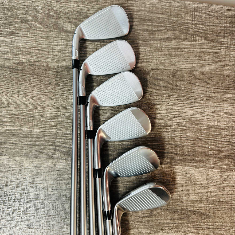 Qi Iron Set 6-A / Speeder NX Graphite, Senior