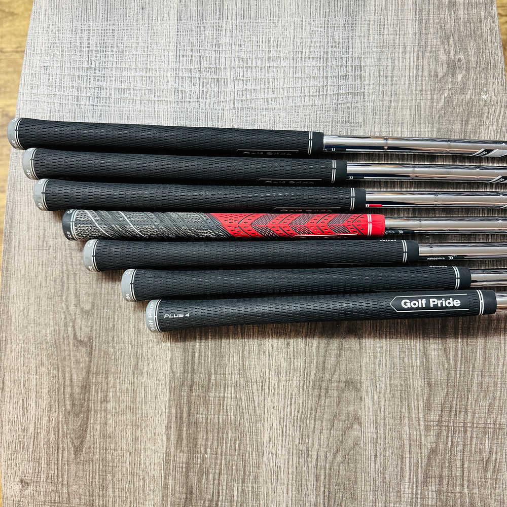 718 AP3 Iron Set 4-PW / AMT Black Steel, Stiff