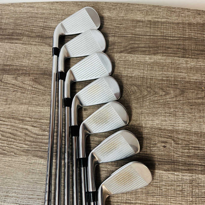 718 AP3 Iron Set 4-PW / AMT Black Steel, Stiff